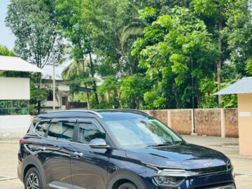 INNOVA CRYSTA
