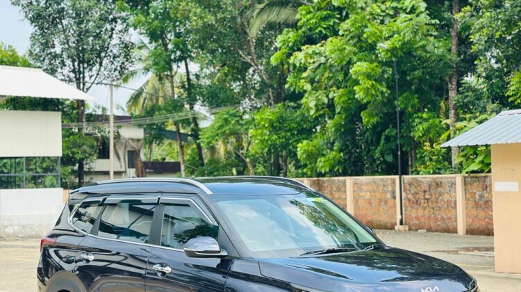 INNOVA CRYSTA
