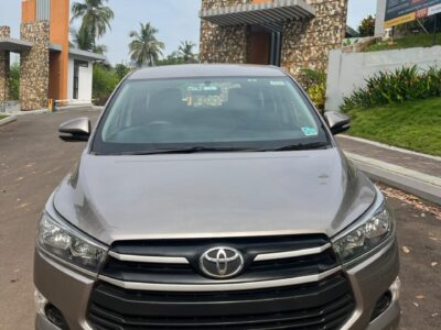 TOYOTA INNOVA CRYSTA G4 RE