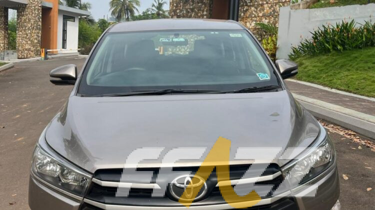 TOYOTA INNOVA CRYSTA G4 RE