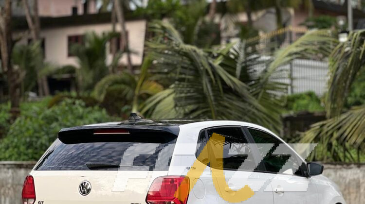 2017 VOLKSWAGEN POLO GT